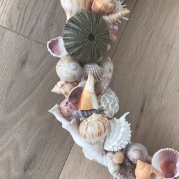 Handcrafted SeaShell Wreath - Picture 3 of 5